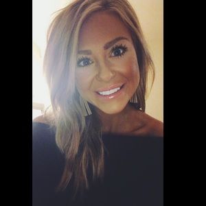 Meet your Posher, Brianna